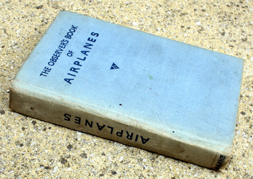 11. The Observer's Book of Airplanes